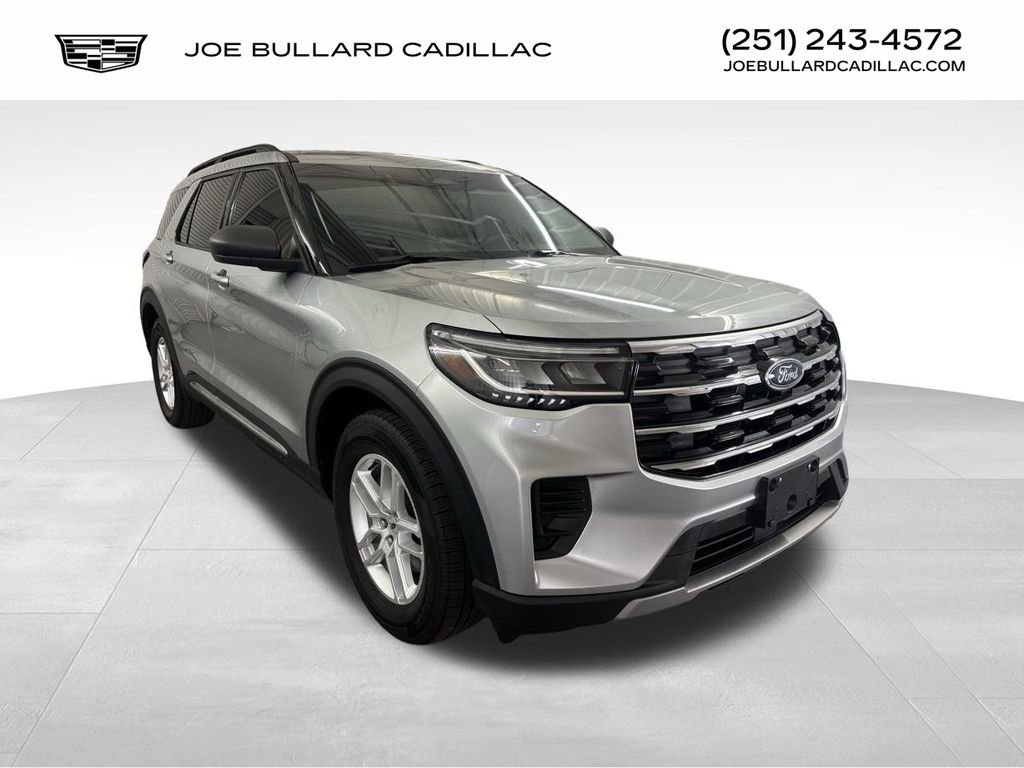 2025 Ford Explorer Active's photo