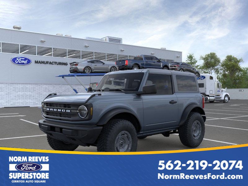 2025 Ford Bronco 2-Door Base's photo