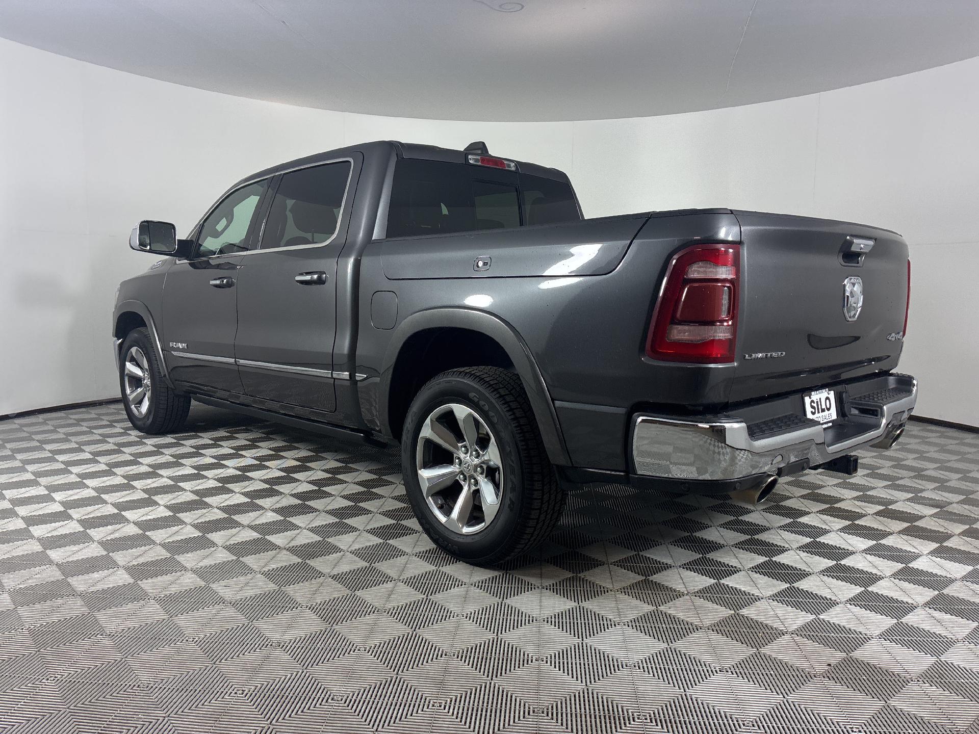 2019 Ram 1500 Limited photo 3