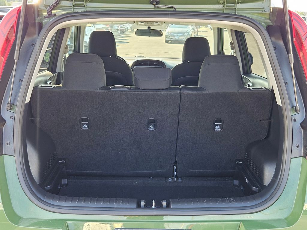 2020 Kia Soul X-Line photo 24
