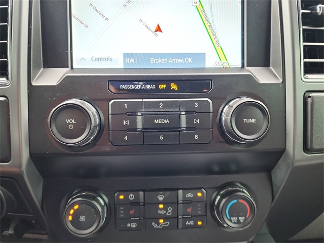 2019 Ford F-150 XLT photo 23