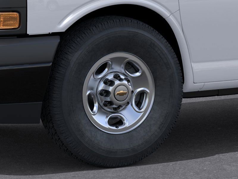 2025 Chevrolet Express Cargo 3500 photo 8