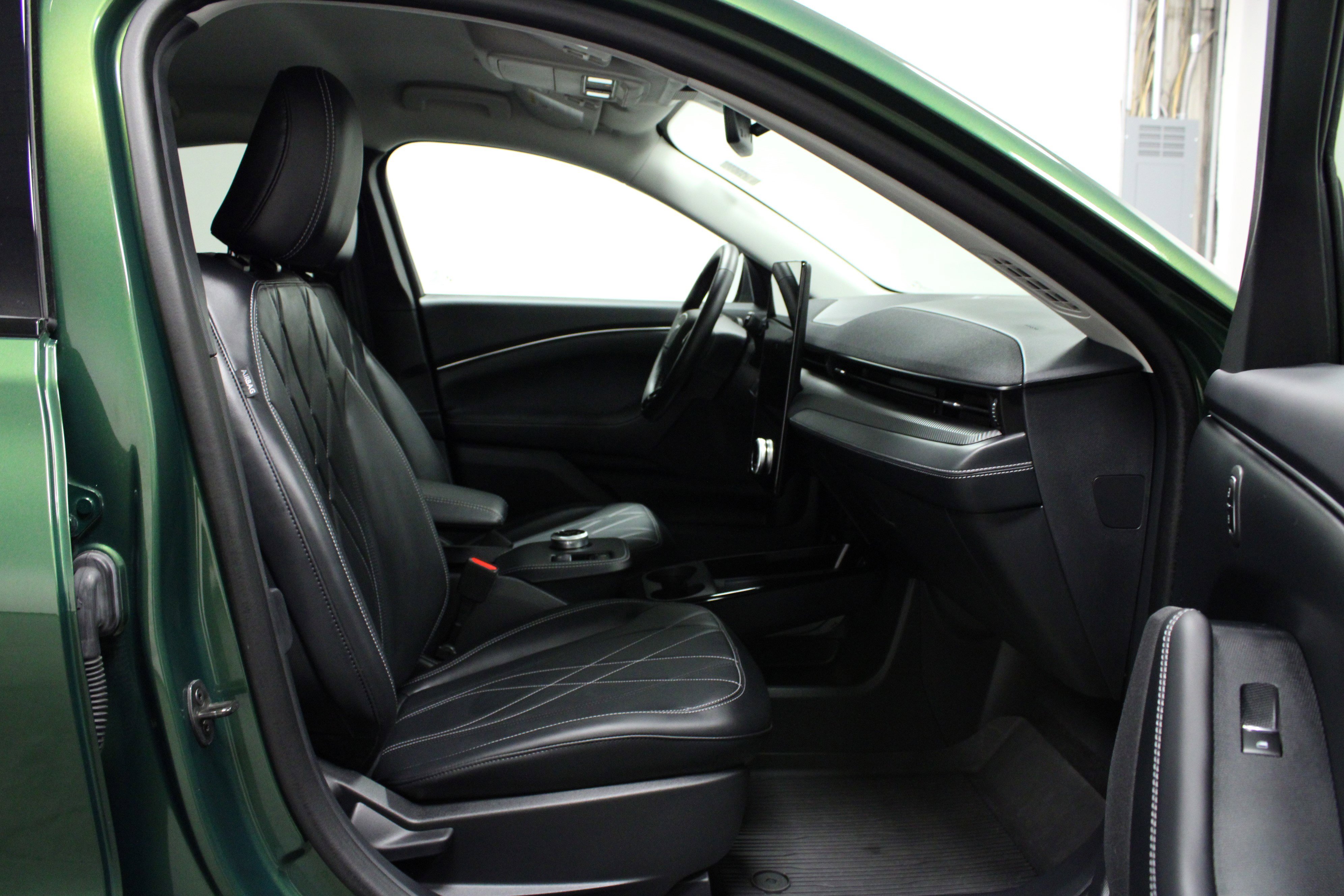 2024 Ford Mustang Mach-E Select photo 13