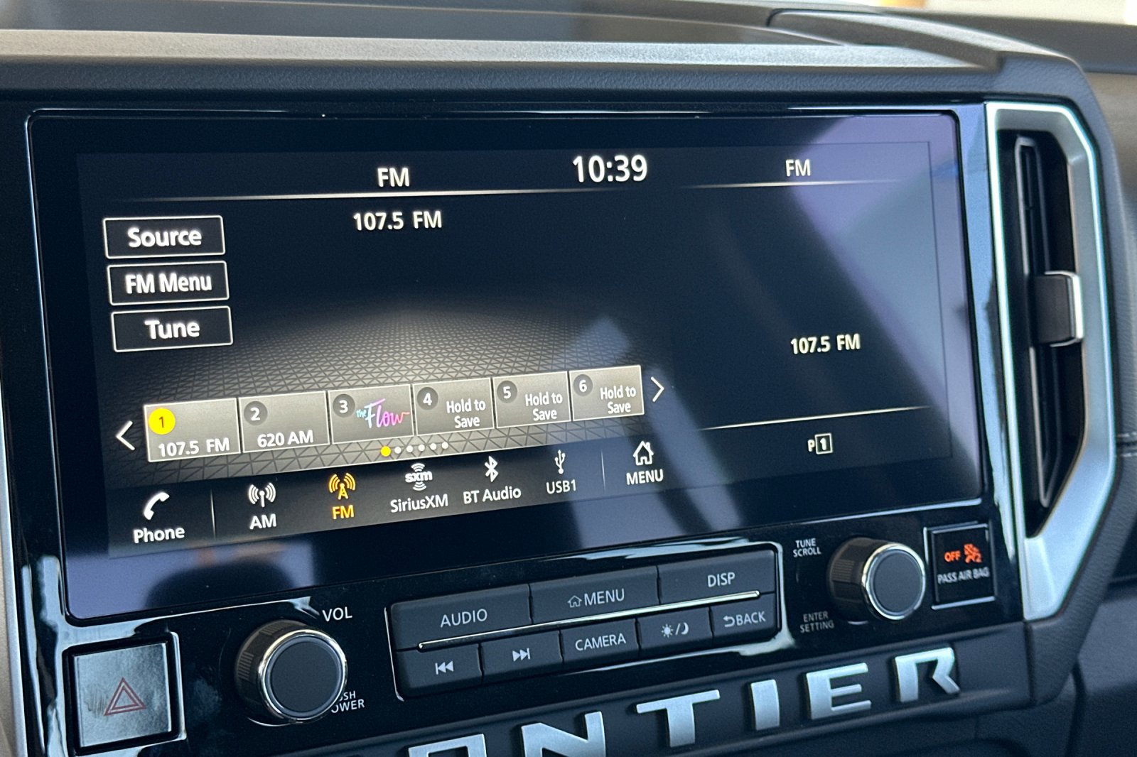 2025 Nissan Frontier SV photo 13
