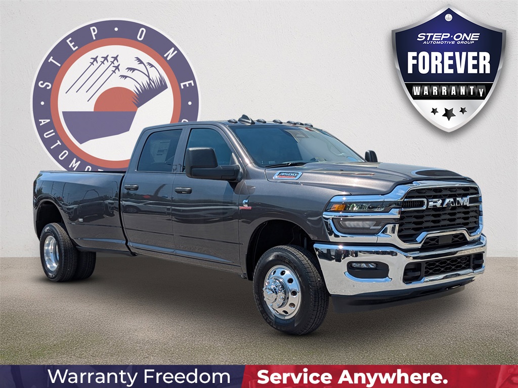 2025 RAM Ram 3500 Pickup Tradesman's photo