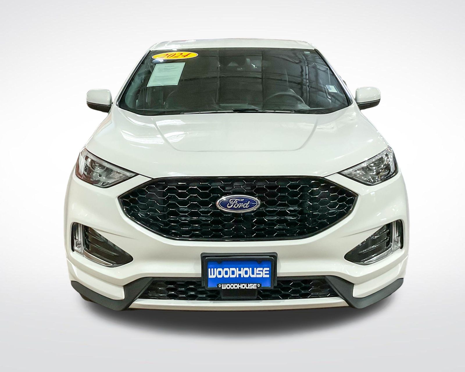 2024 Ford Edge ST photo 2