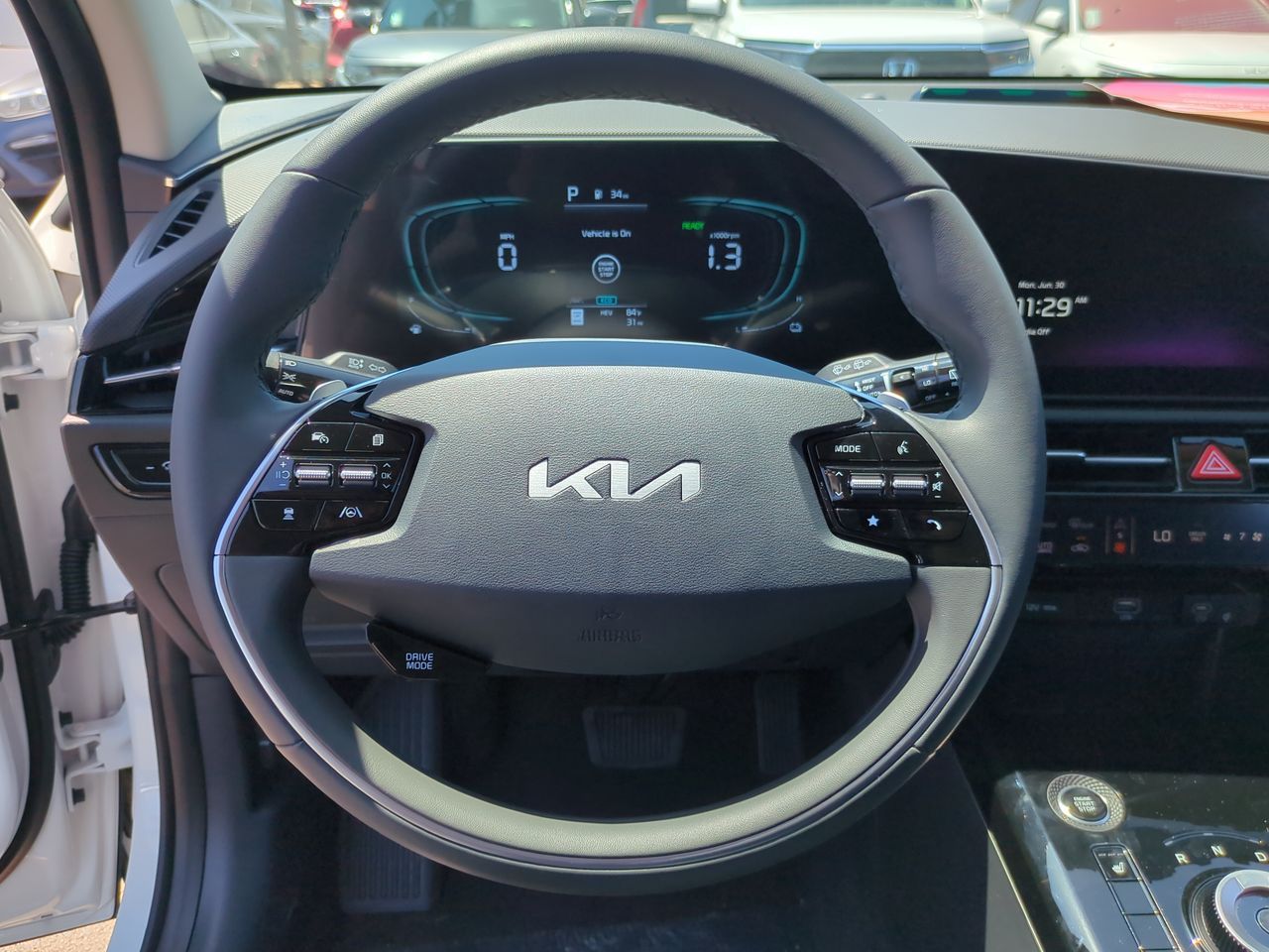 2025 Kia Niro Plug-In Hybrid EX photo 8