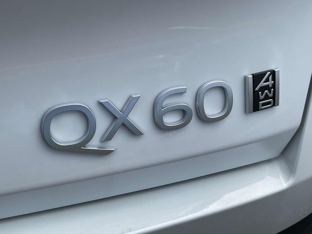 2026 Infiniti QX60 Luxe AWD photo 8