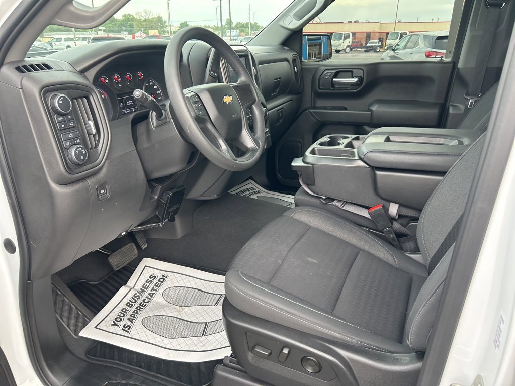 2022 Chevrolet Silverado 1500 Custom photo 10
