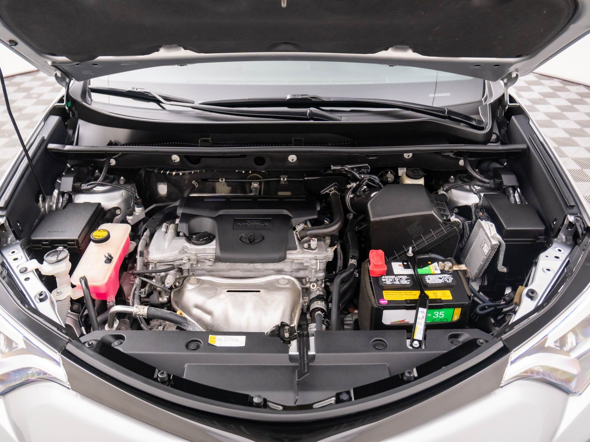 2016 Toyota RAV4 SE photo 24