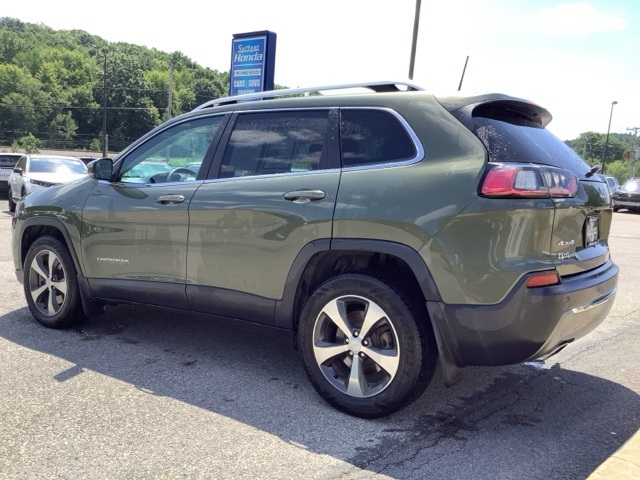 2019 Jeep Cherokee Limited photo 3