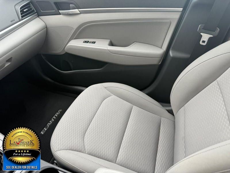 2020 Hyundai Elantra Value Edition photo 19