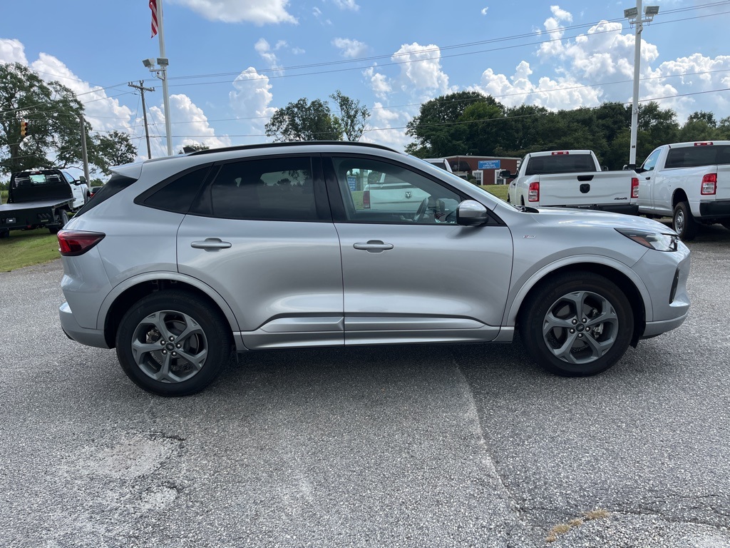 2024 Ford Escape ST-Line Select photo 4