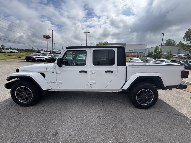 2023 Jeep Gladiator Overland photo 3