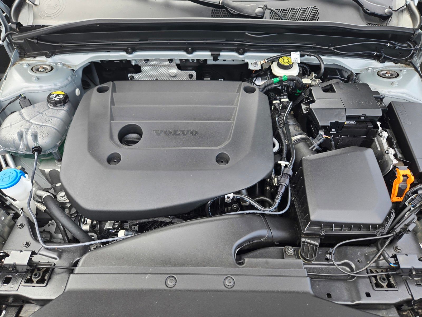 2024 Volvo XC40 AWD Plus photo 25
