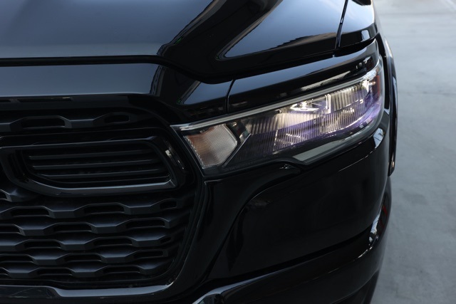 New 2026 Diamond Black Crystal Pearl-Coat Exterior Paint RAM Big Horn Sport Appearance image 9
