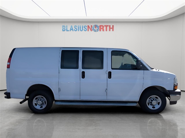 2023 Chevrolet Express 2500 Work Van photo 4