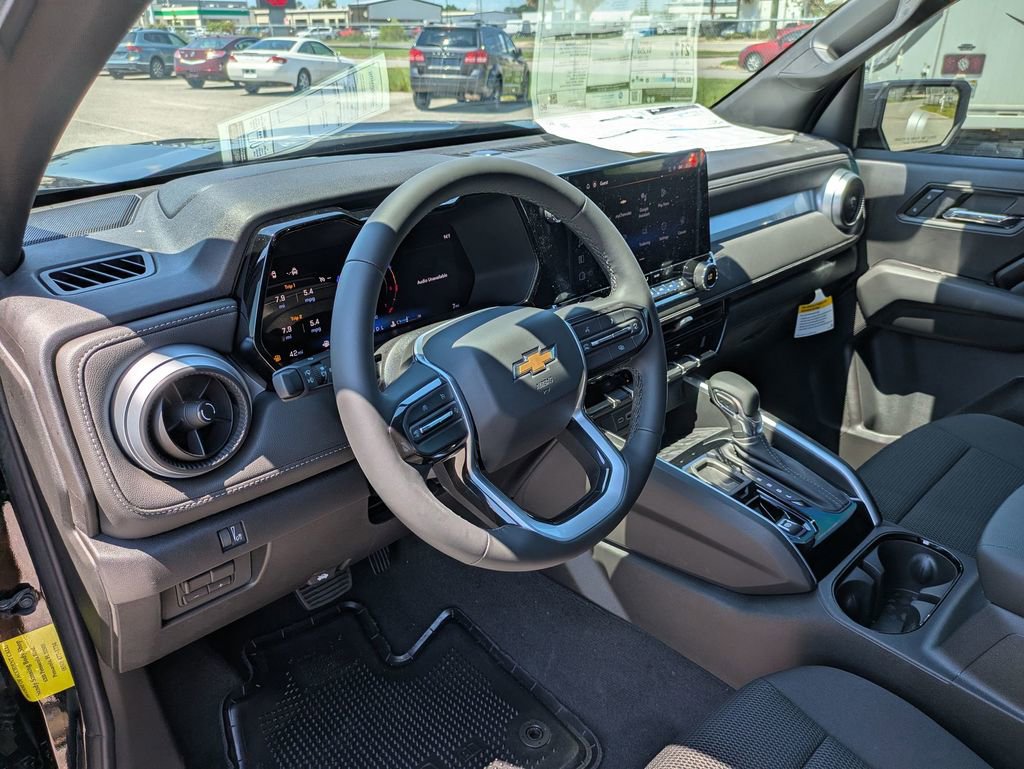 2026 Chevrolet Colorado LT photo 9