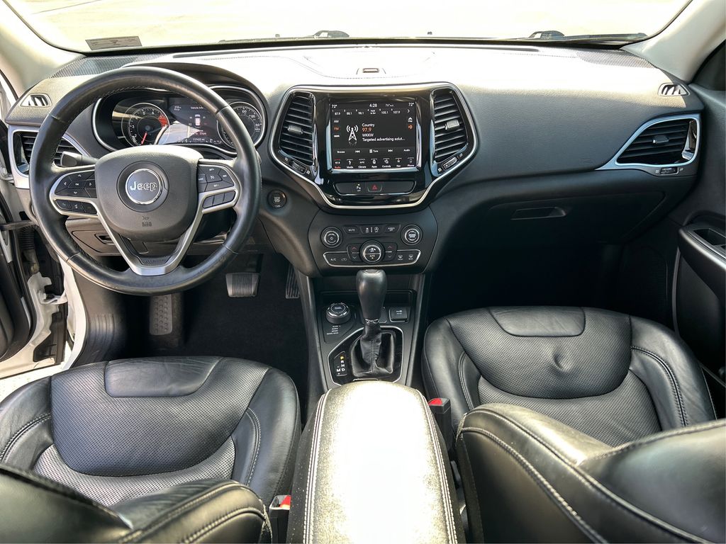 2019 Jeep Cherokee Limited photo 17