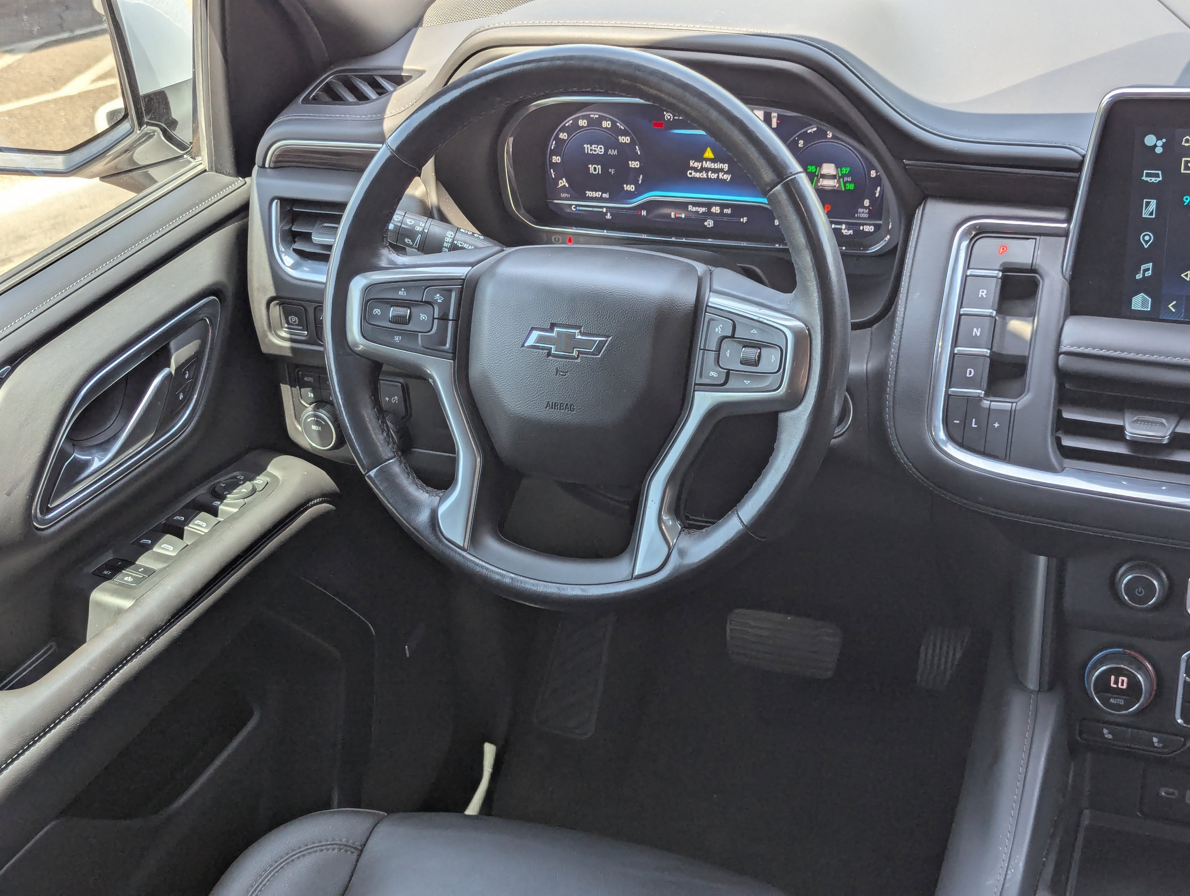 2023 Chevrolet Tahoe Z71 photo 2