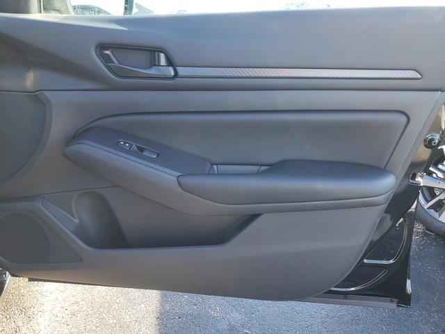 2025 Nissan Altima S photo 17