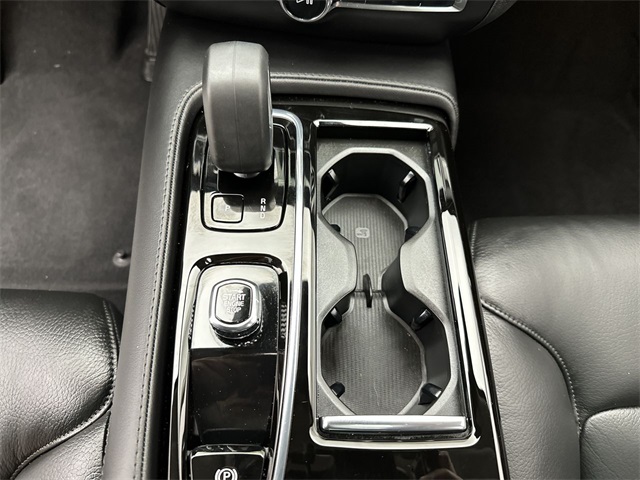 2023 Volvo S60 Recharge T8 Plus photo 10