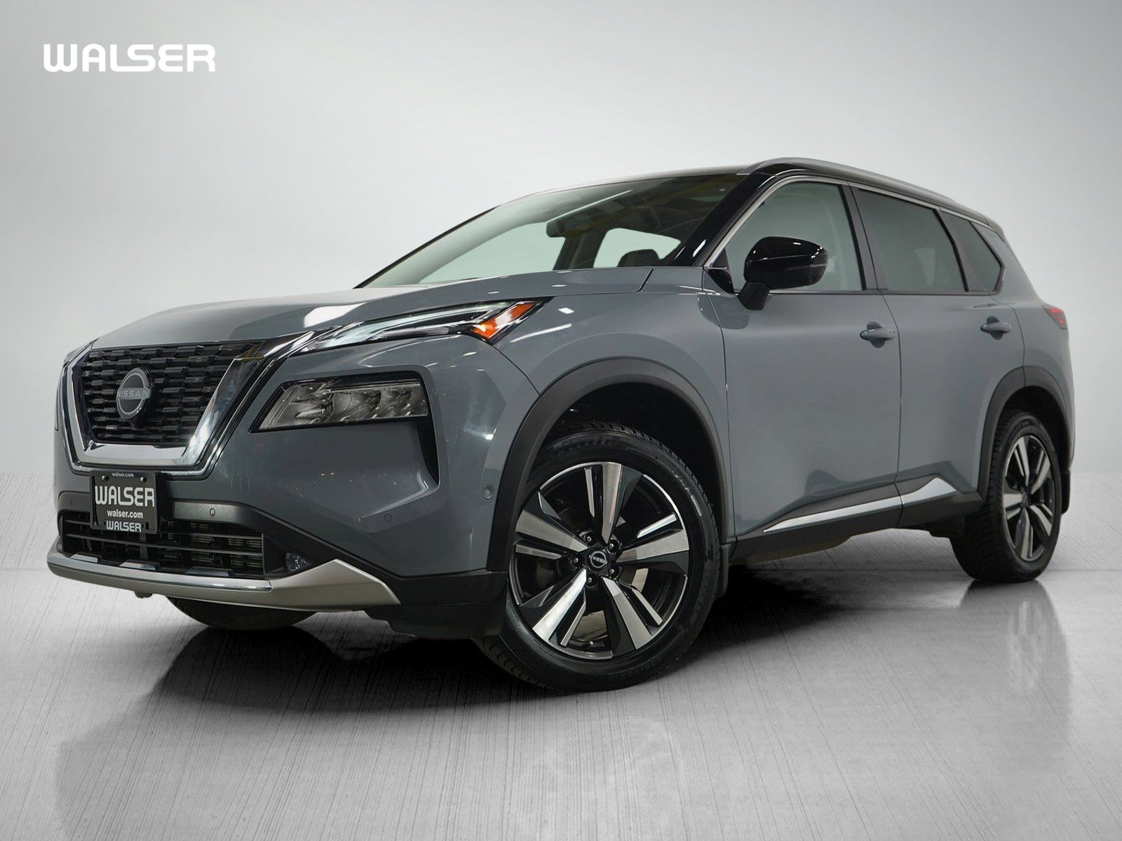 2022 Nissan Rogue Platinum's photo