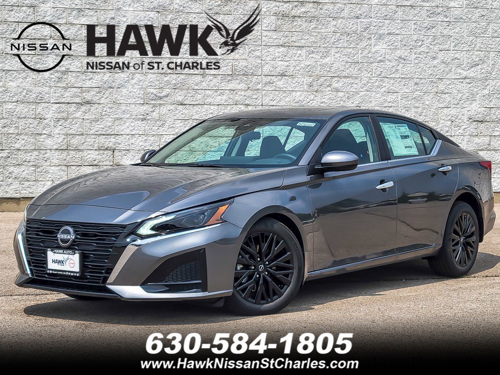 2025 Nissan Altima SV's photo