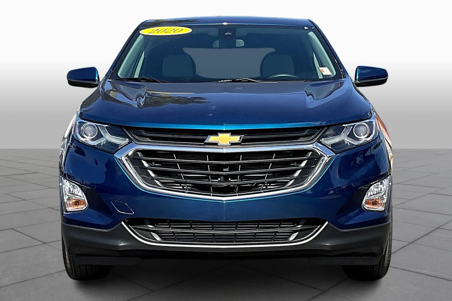 2020 Chevrolet Equinox LT photo 3