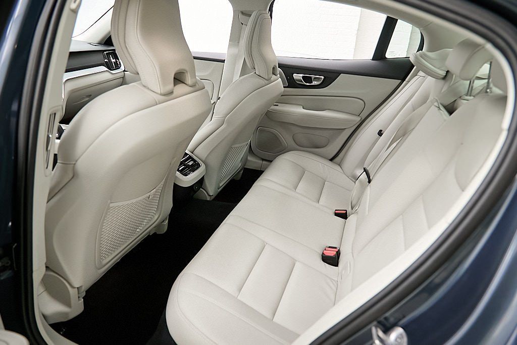 2024 VOLVO S60 - Image 20