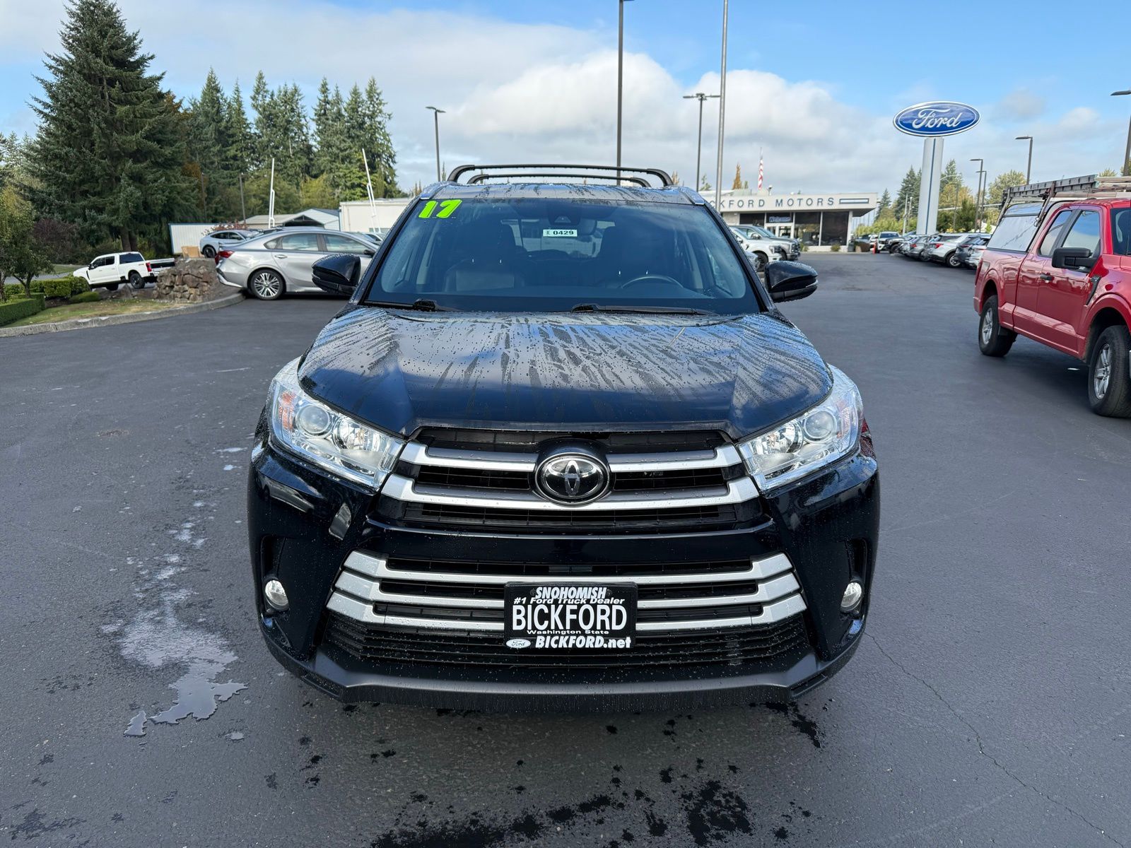 2017 Toyota Highlander XLE photo 2