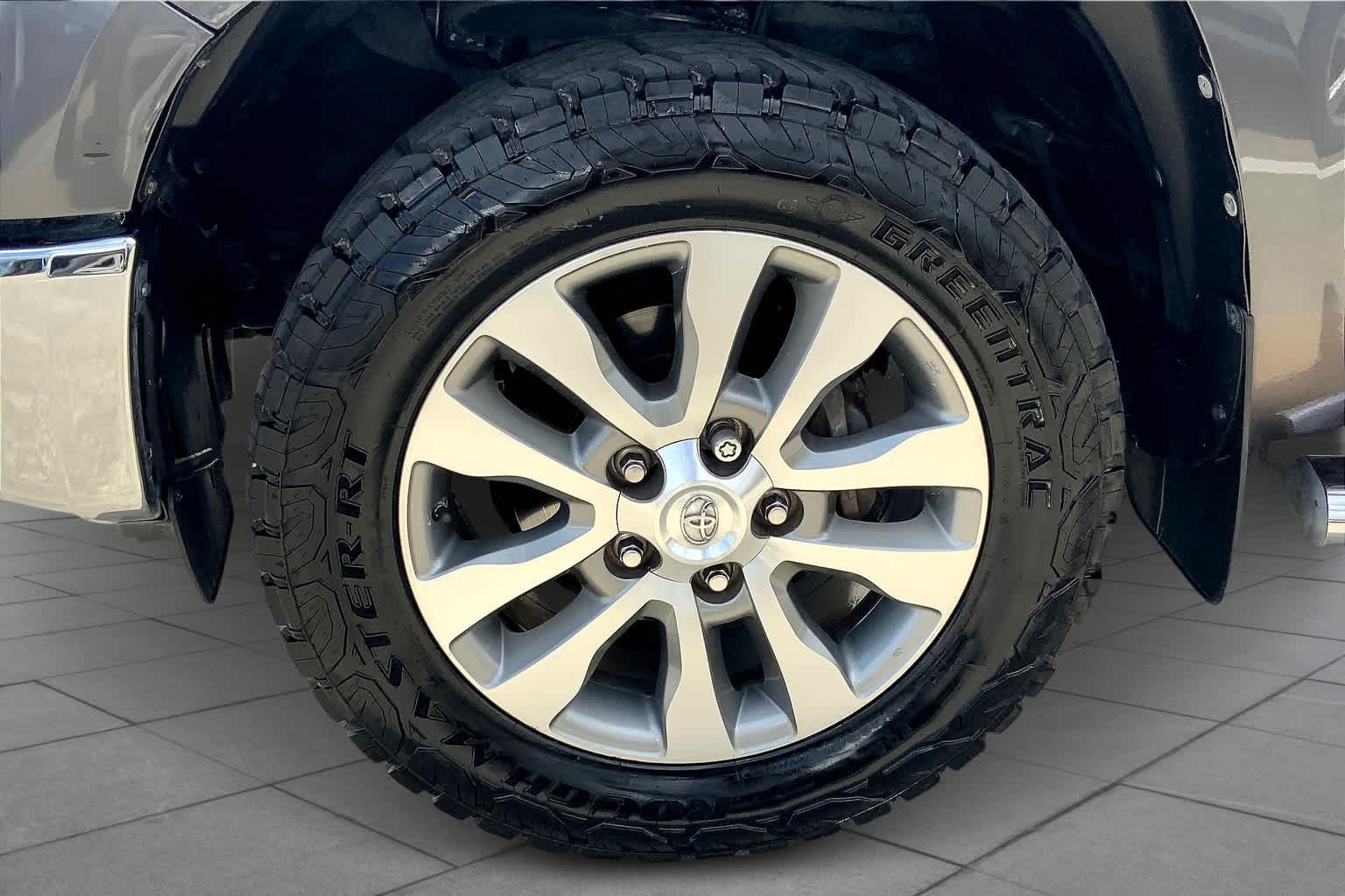 2014 Toyota Tundra Limited photo 8