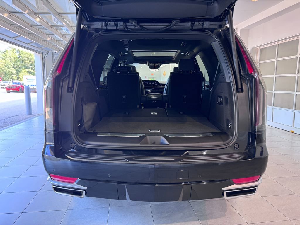2022 Cadillac Escalade Premium Luxury photo 7