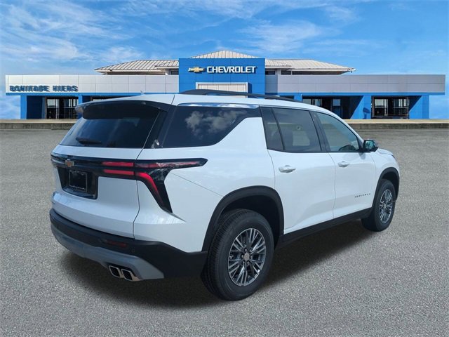 2026 Chevrolet Traverse photo 2