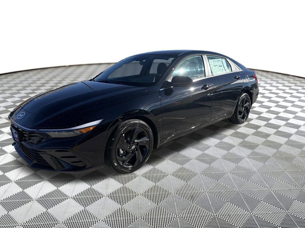 2026 Hyundai Elantra SEL's photo
