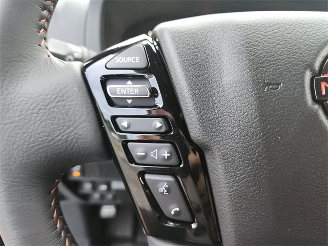 2025 Nissan Frontier Crew Cab PRO-4X photo 15