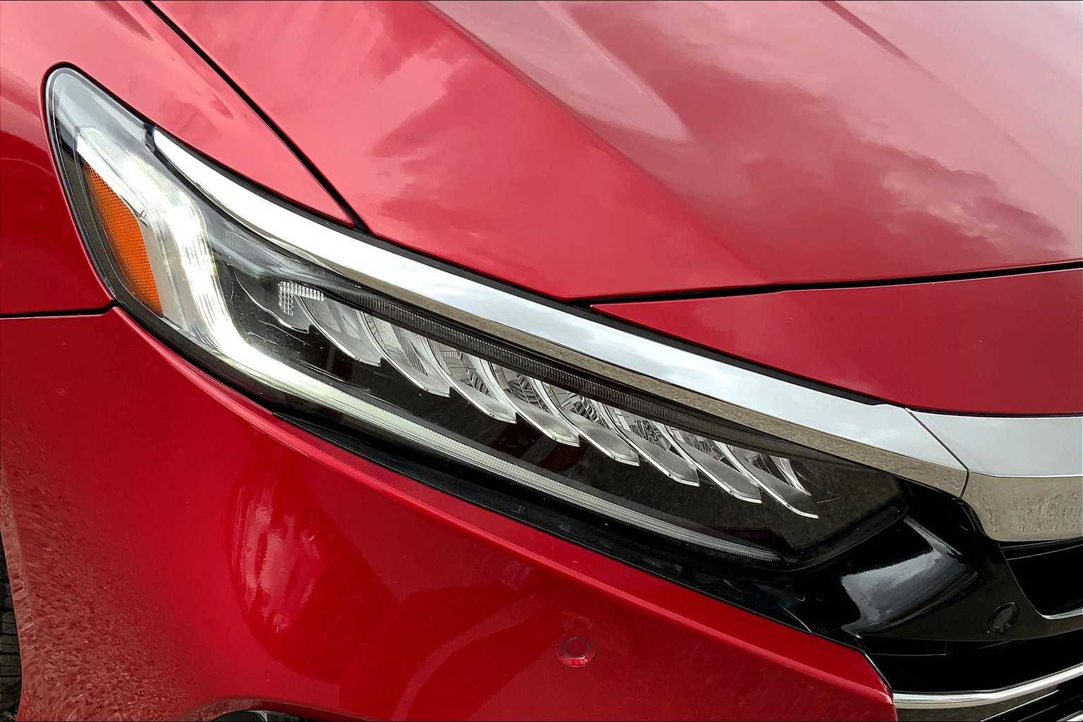 2022 Honda Accord Touring photo 26