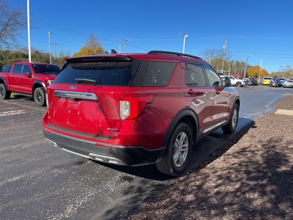 2023 Ford Explorer XLT photo 3