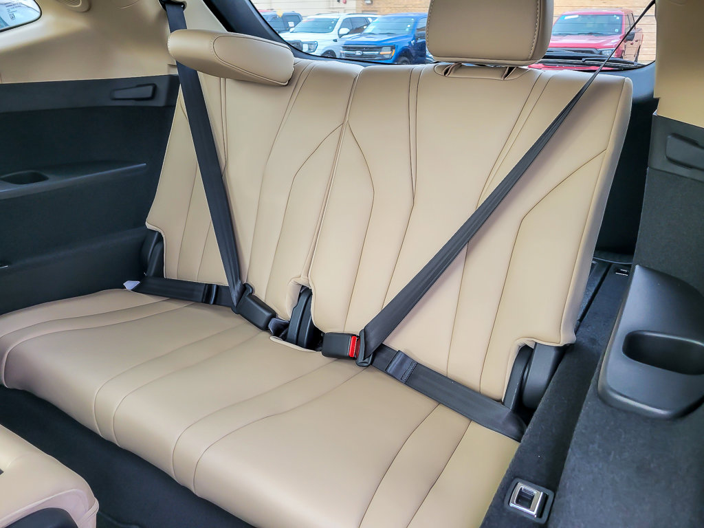 2025 ACURA MDX - Image 12
