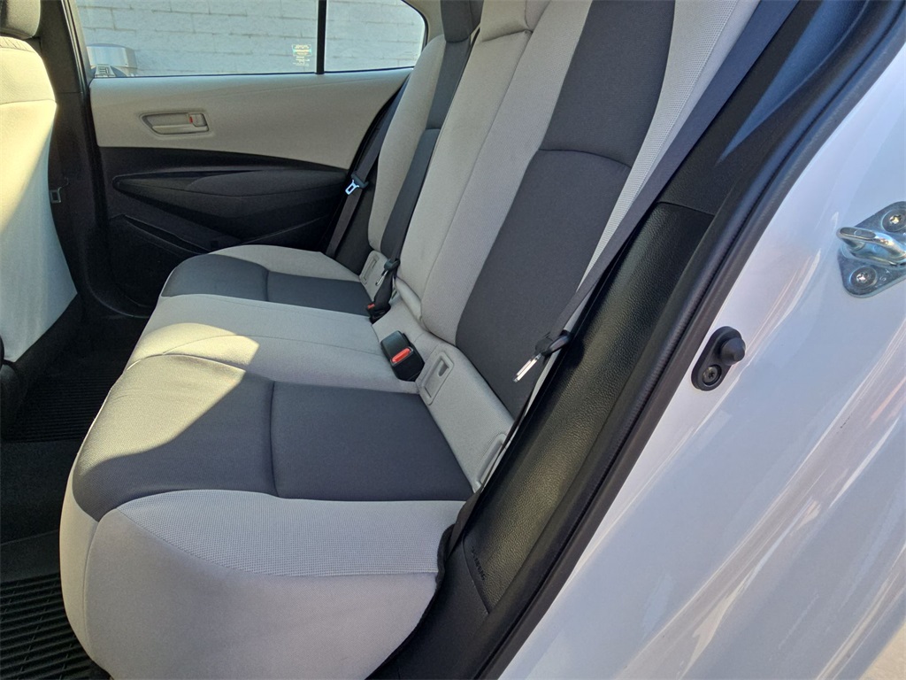 2023 Toyota Corolla LE photo 22