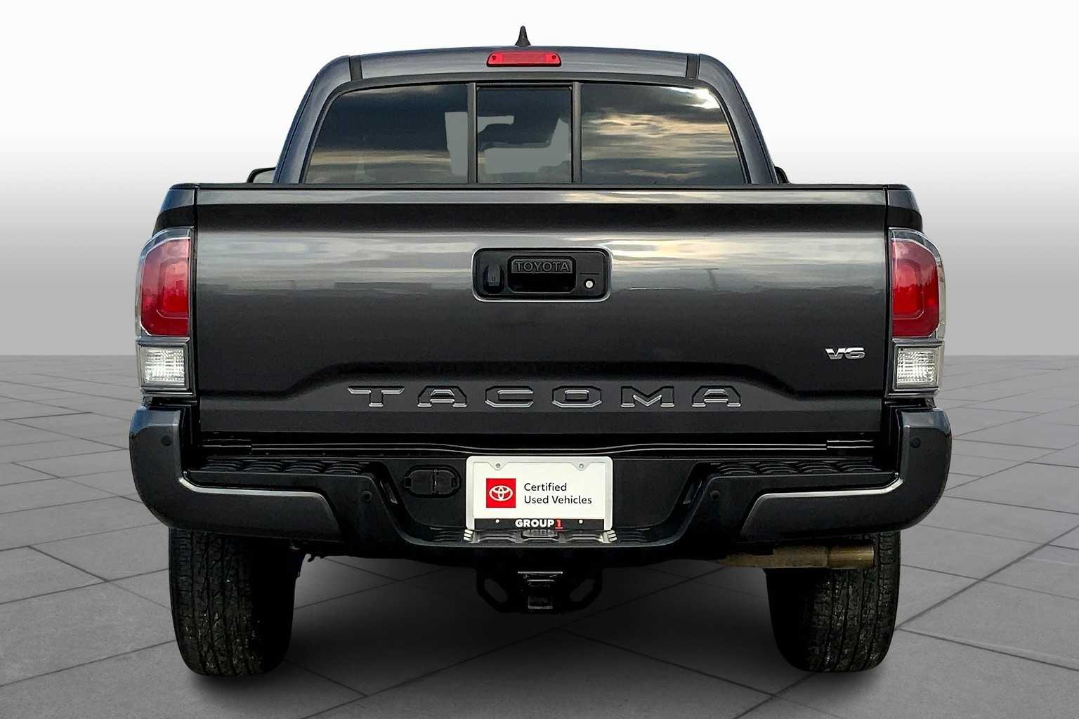 2023 Toyota Tacoma TRD Sport V6 photo 4