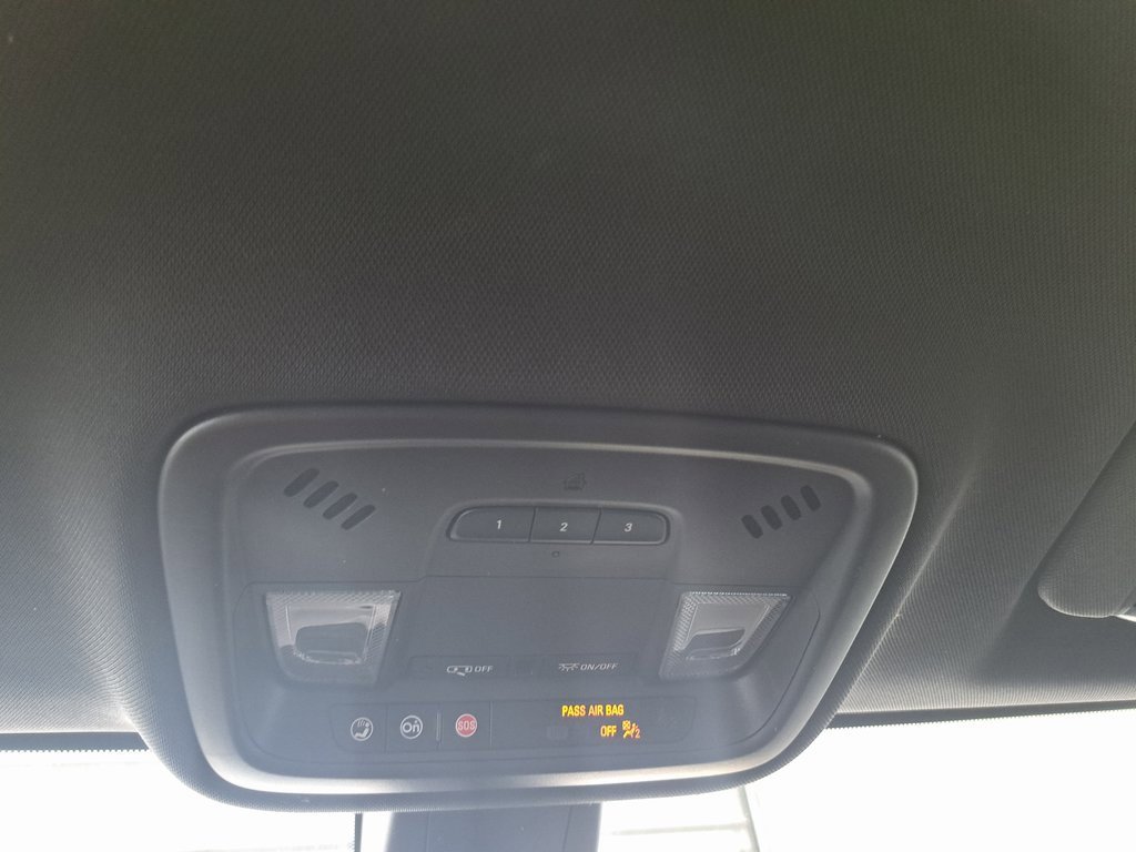 2023 Chevrolet Traverse Cloth photo 16