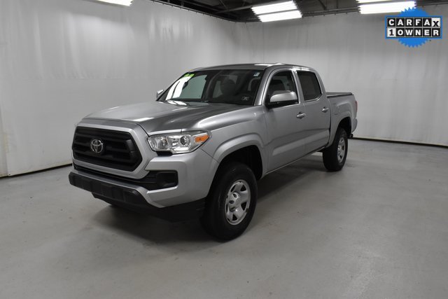 2022 Toyota Tacoma SR V6 photo 2