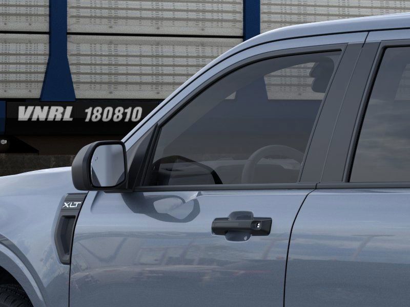 2025 Ford Maverick XLT photo 9