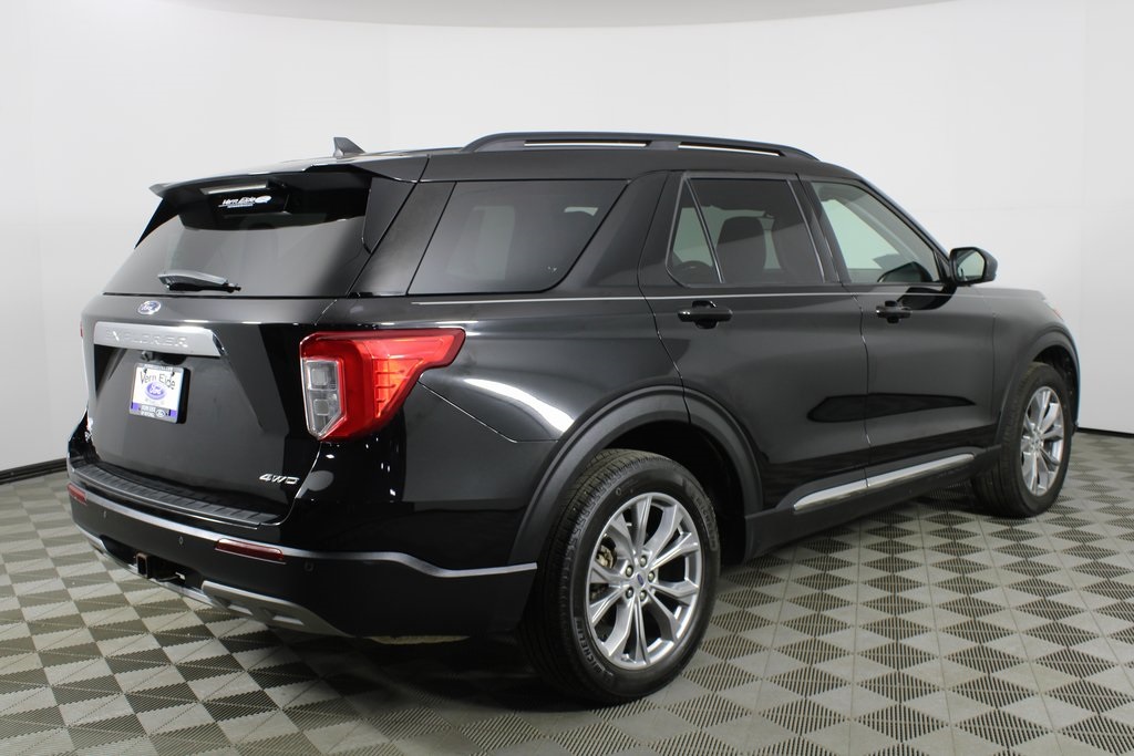 2022 Ford Explorer XLT photo 3