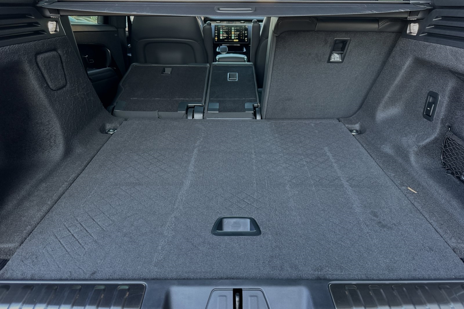 2025 Land Rover Range Rover Sport SE photo 16