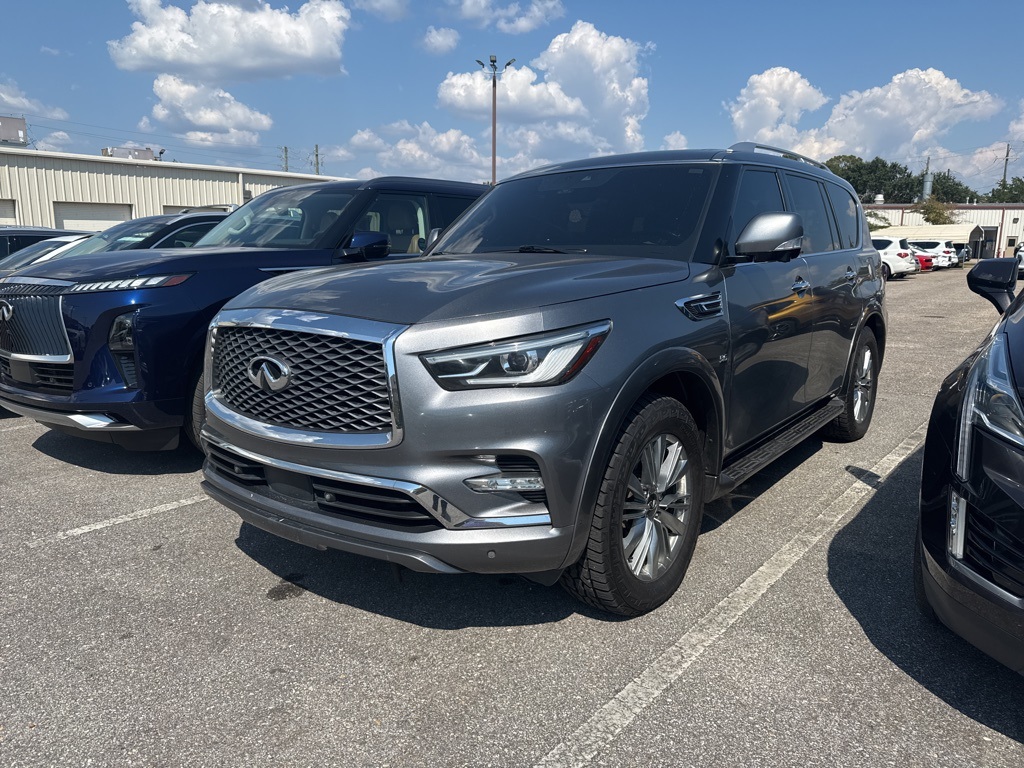 2020 Infiniti QX80 Luxe photo 2
