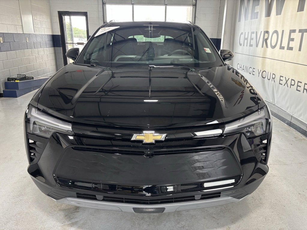 2025 Chevrolet Blazer EV photo 32