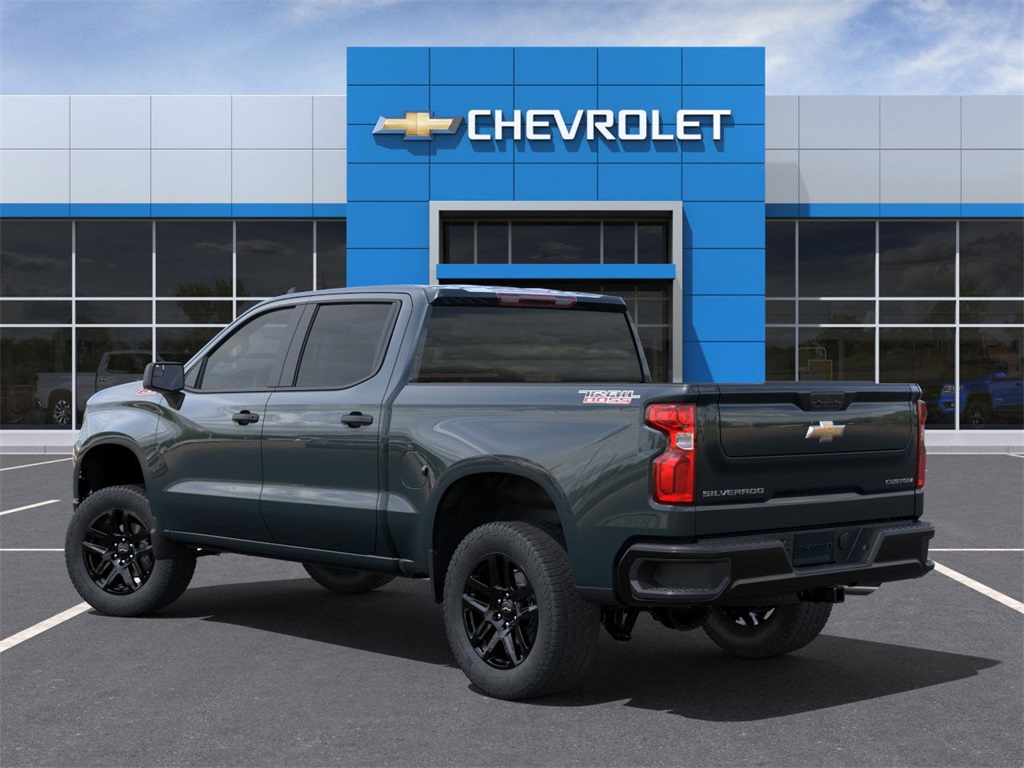 2025 Chevrolet Silverado 1500 Custom Trail Boss photo 3