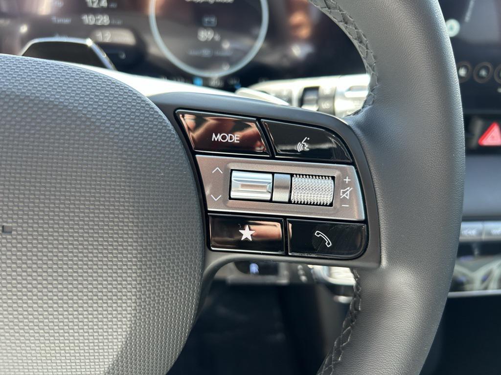 2025 Hyundai Ioniq 5 SE photo 14